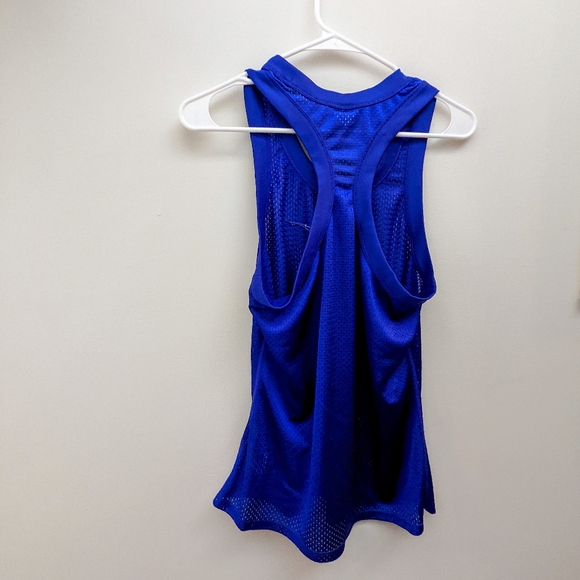 Like new Nike workout tank top jersey racer back gym lifting girls who lift - Picture 2 of 3